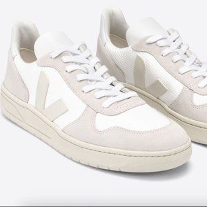 Veja V-10 B-MESH WHITE NATURAL PIERRE Size 40